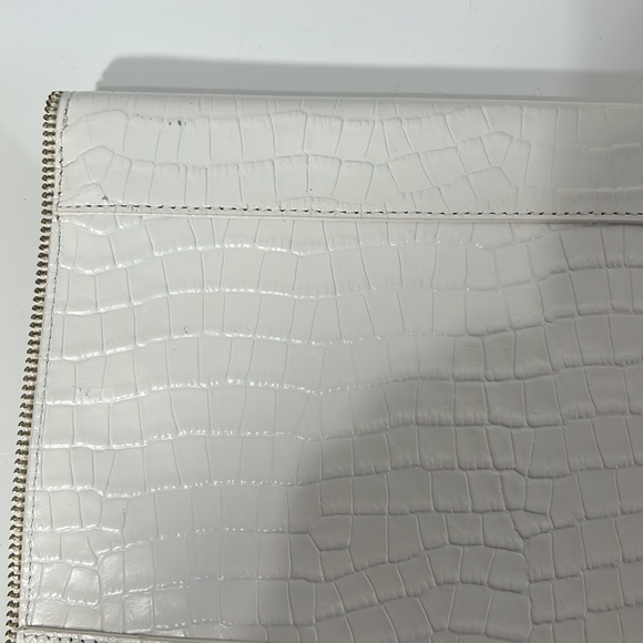 NWT LEO CLUTCH OPTIC WHITE REBECCA MINKOFF WITH DUST BAG - Picture 8 of 11
